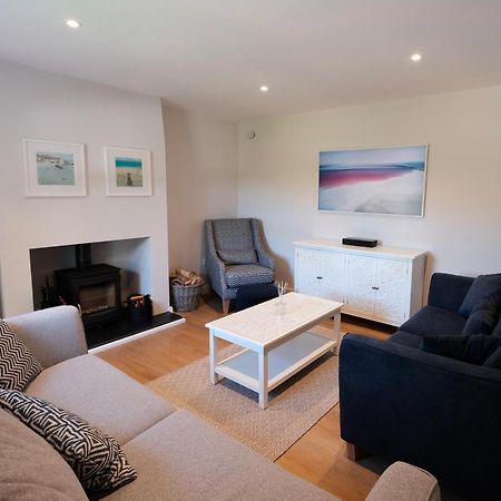 Newly Renovated Cottage With Hot Tub Portreath Bagian luar foto