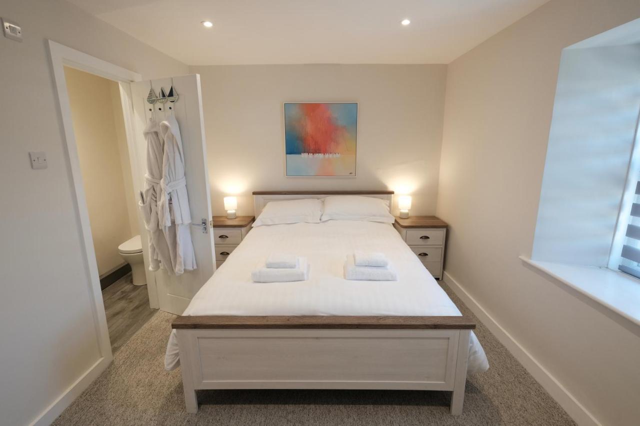 Newly Renovated Cottage With Hot Tub Portreath Bagian luar foto