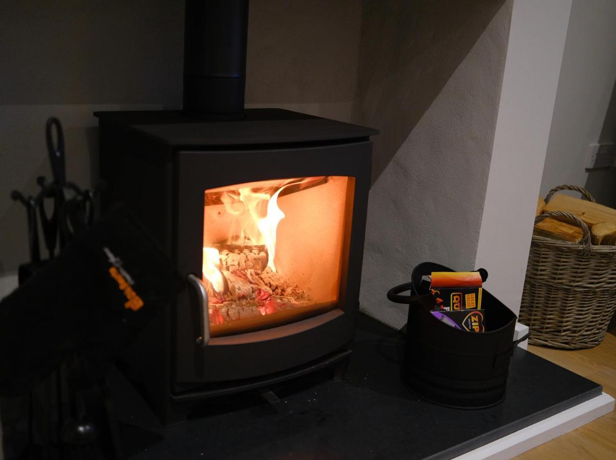 Newly Renovated Cottage With Hot Tub Portreath Bagian luar foto