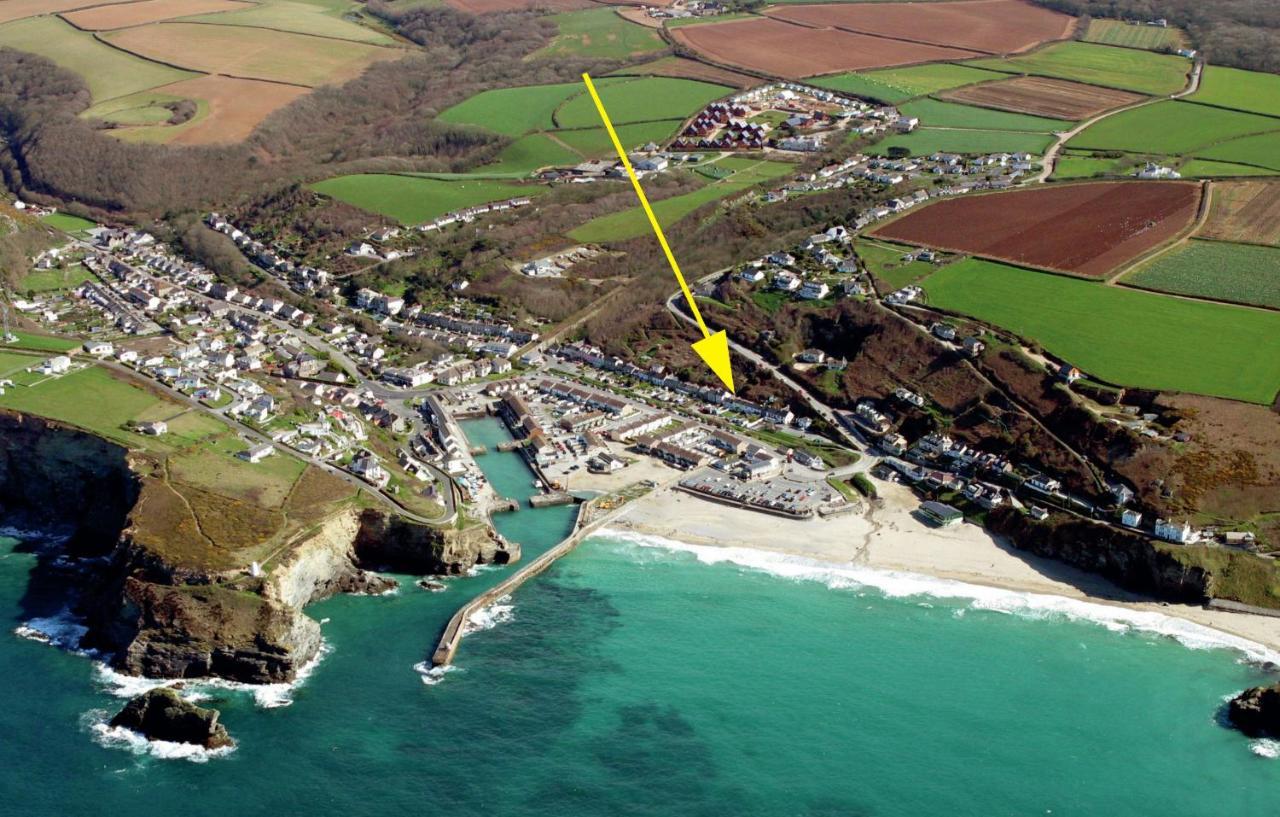 Newly Renovated Cottage With Hot Tub Portreath Bagian luar foto