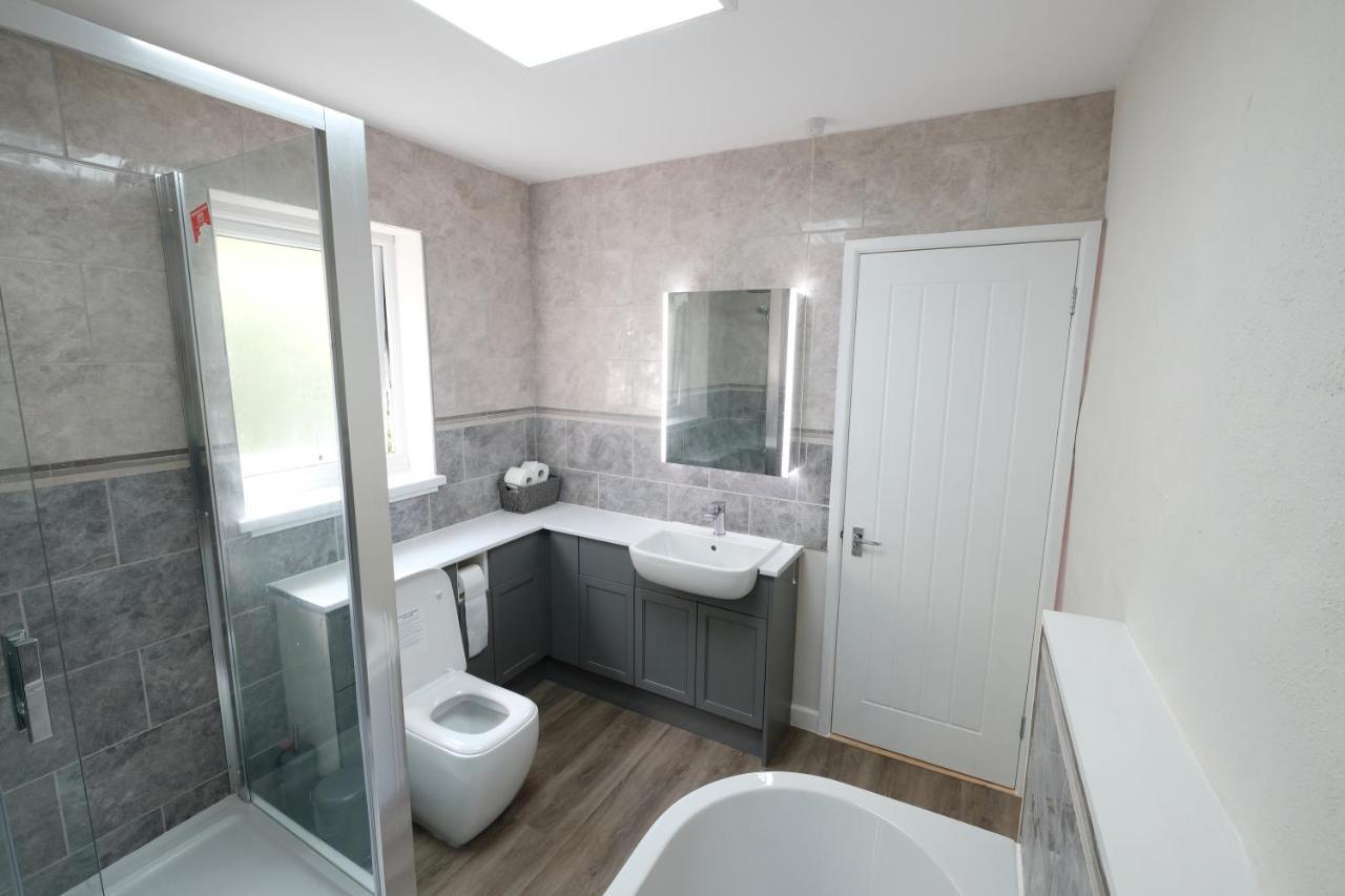 Newly Renovated Cottage With Hot Tub Portreath Bagian luar foto